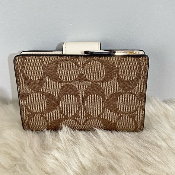 ❤️ Coach wallet - Picture 2 of 8